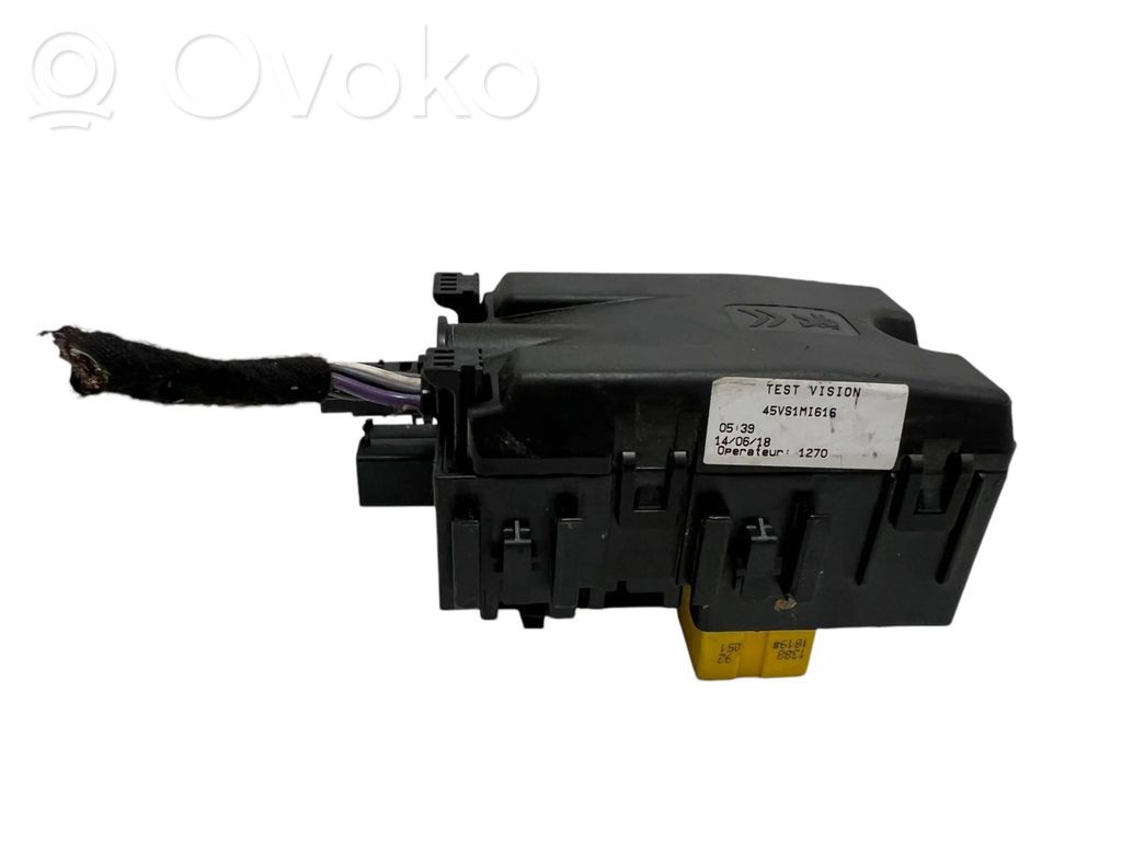 Peugeot 508 II Fuse module 