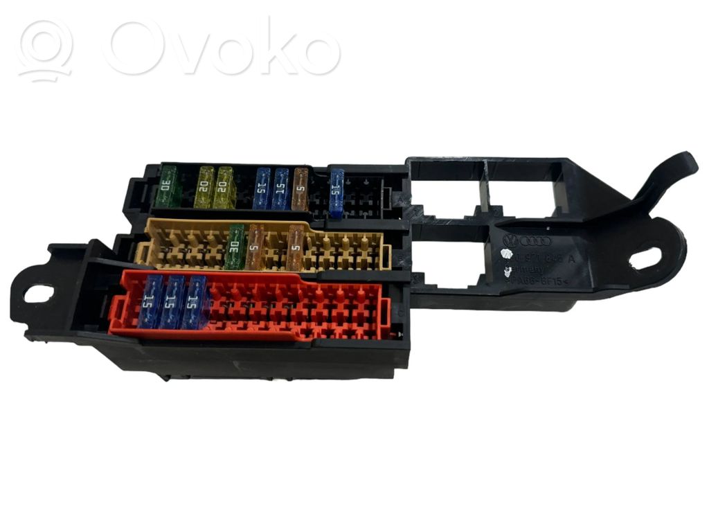 Audi Q7 4L Módulo de fusible 