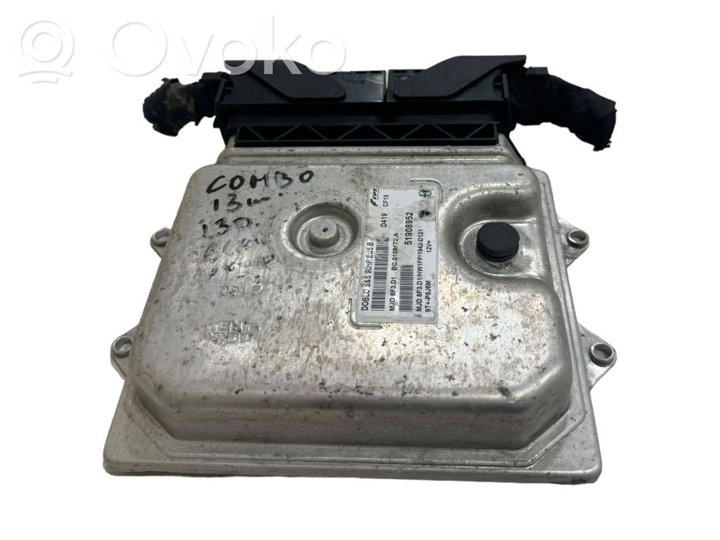 Opel Combo D Engine control unit/module 