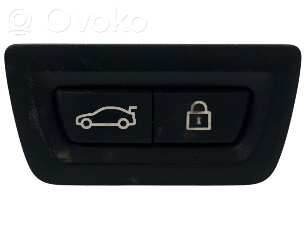 BMW 5 G30 G31 G38 Tailgate/boot open switch button 