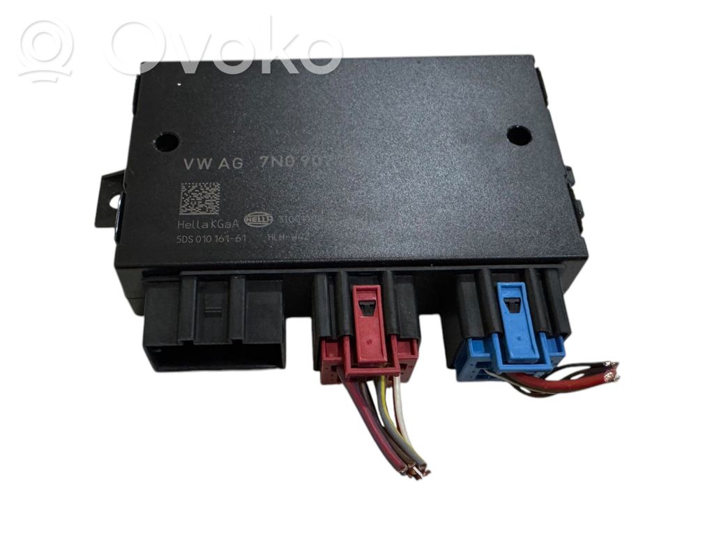 Volkswagen PASSAT B7 Tow bar trailer control unit/module 