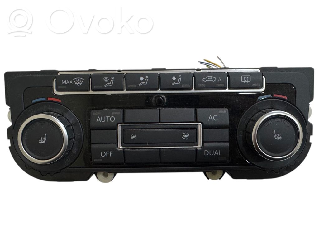 Volkswagen Golf VI Climate control unit 