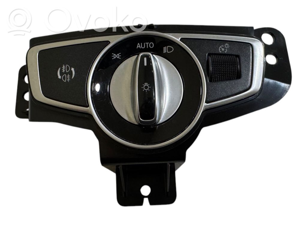 Mercedes-Benz X-class W470 Light switch 
