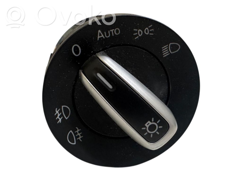 Volkswagen Golf VI Light switch 