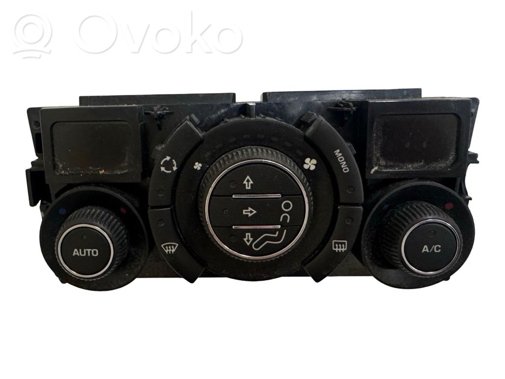 Peugeot 308 Climate control unit 