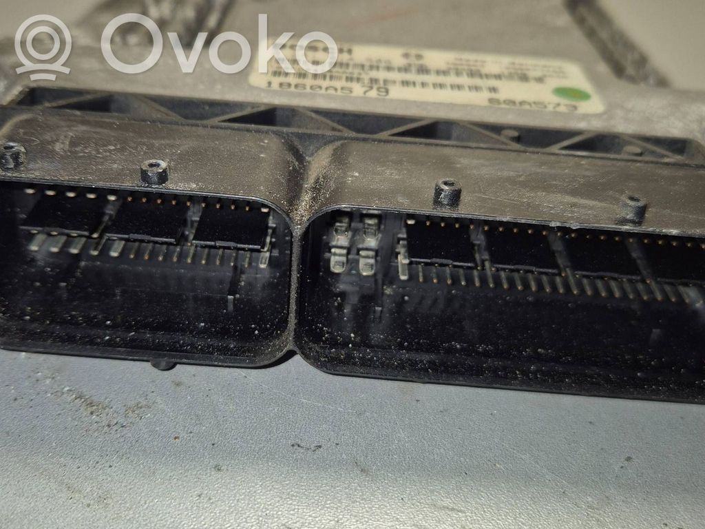 Mitsubishi Lancer VIII Engine control unit/module 