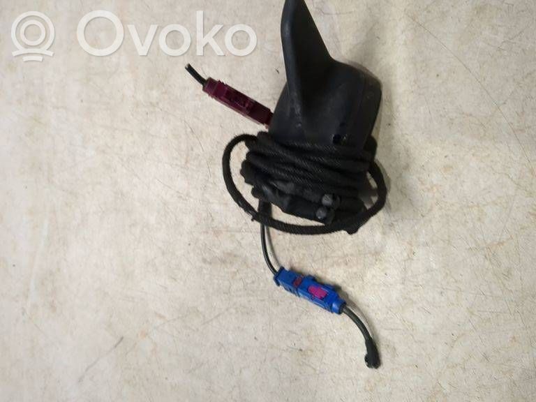 Audi A6 S6 C6 4F GPS-pystyantenni 
