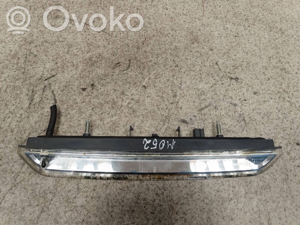 Citroen C4 II Picasso Third/center stoplight 