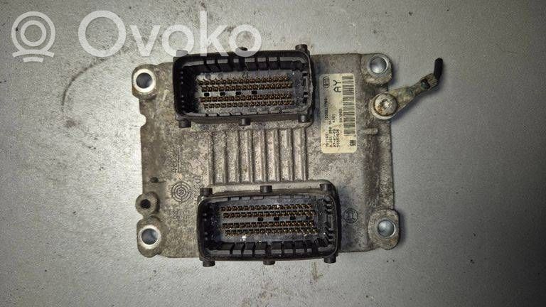 Opel Corsa D Engine control unit/module 