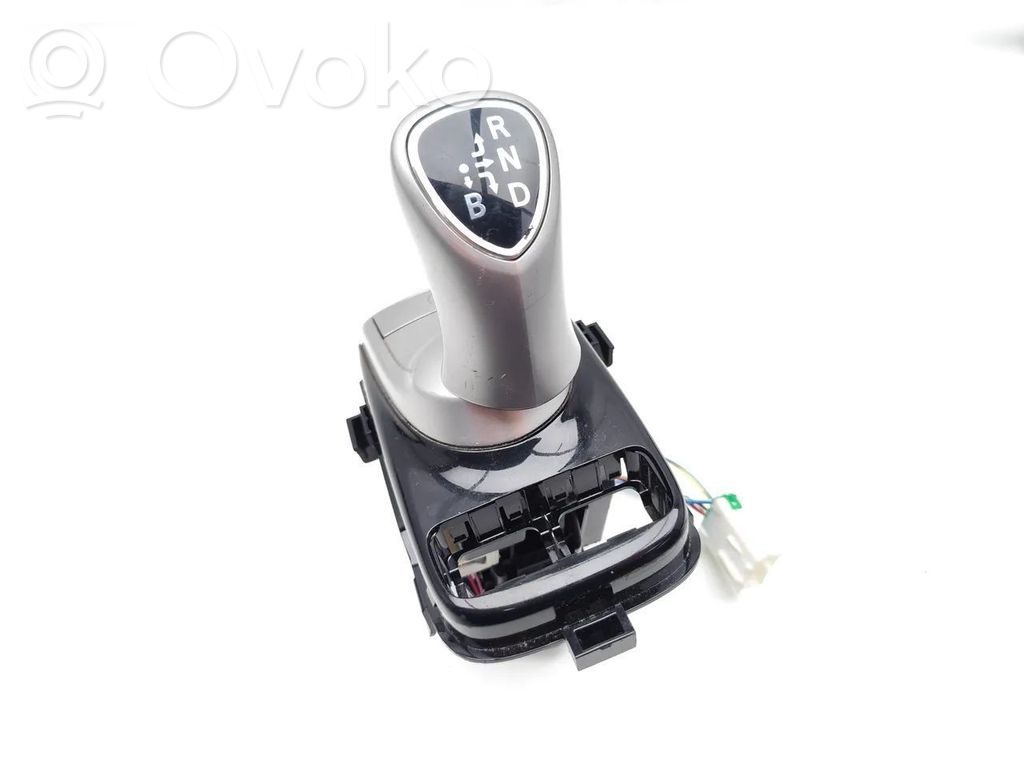 Mitsubishi Outlander Gear selector 