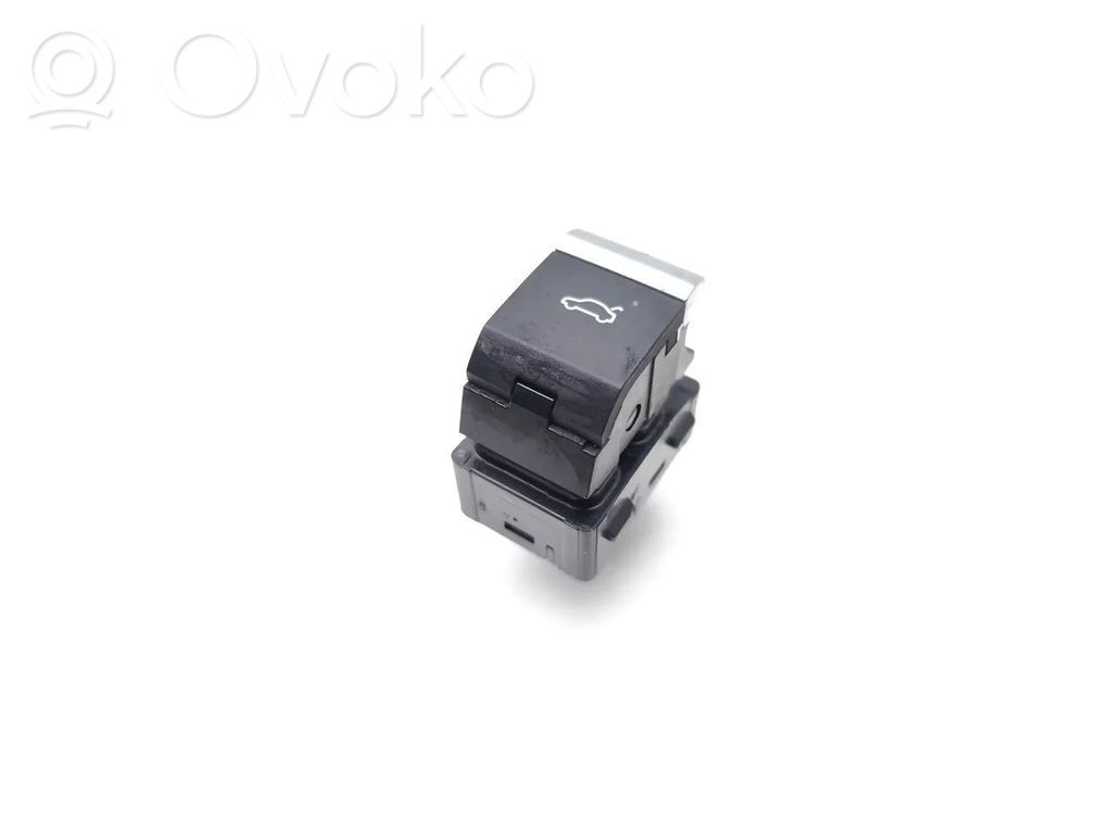 Audi A5 Tailgate opening switch 