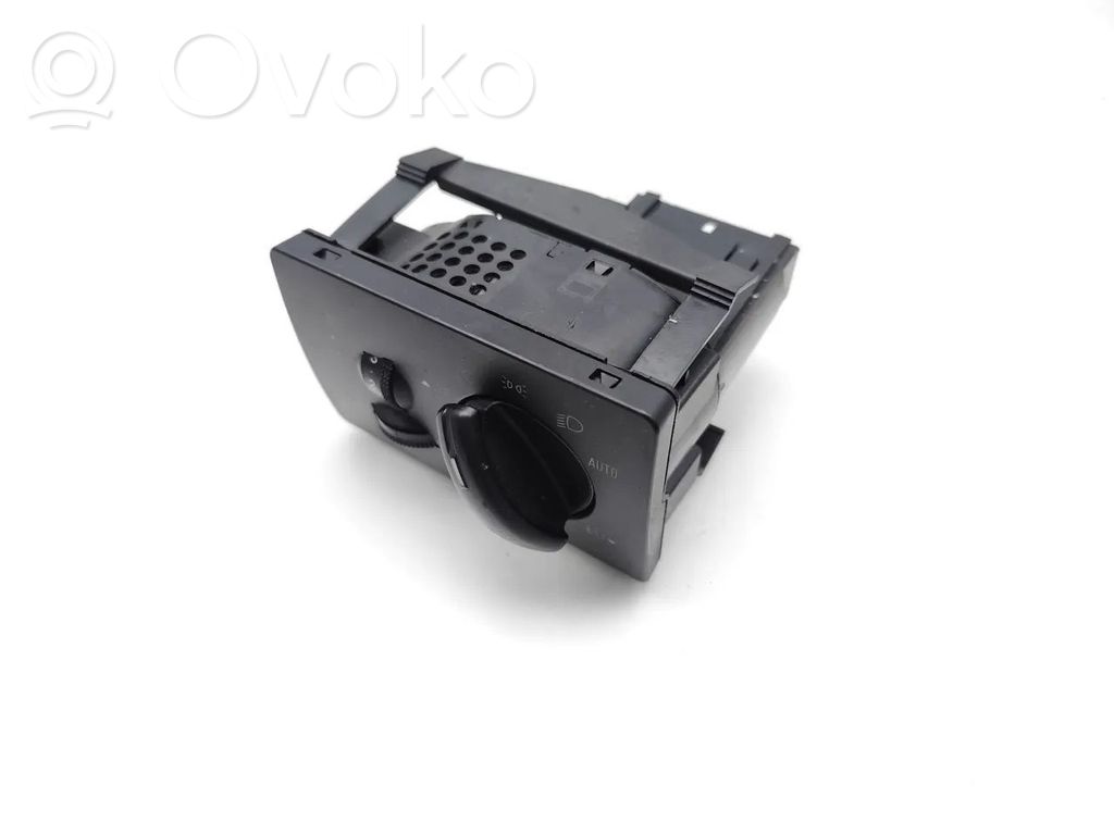 Ford Kuga I Light switch 