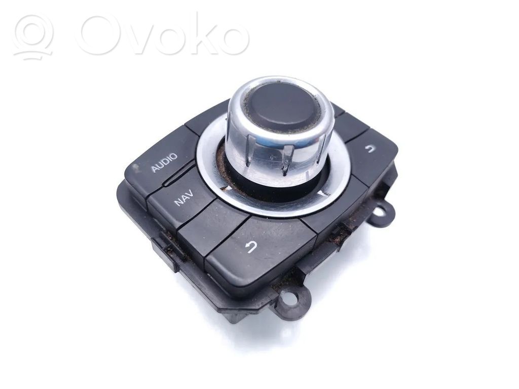 Mazda CX-5 Head unit multimedia control 