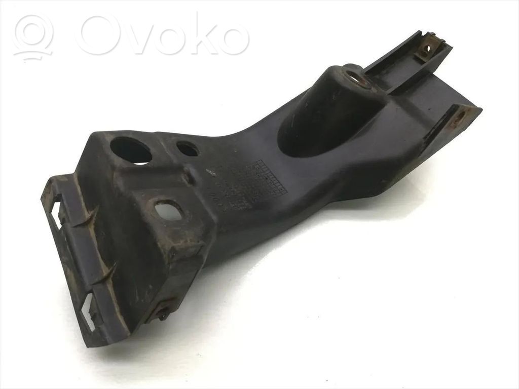Audi A8 S8 D3 4E Front bumper mounting bracket 