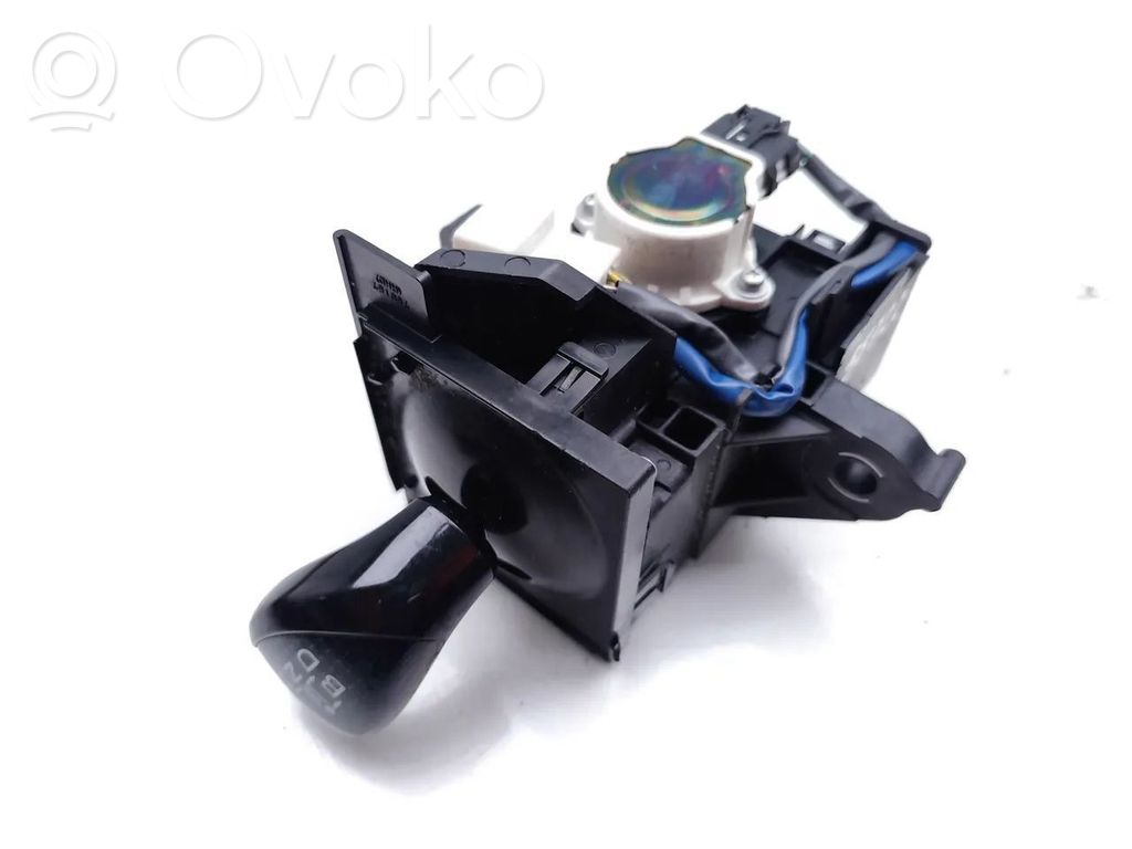 Toyota Auris E180 Gear selector 