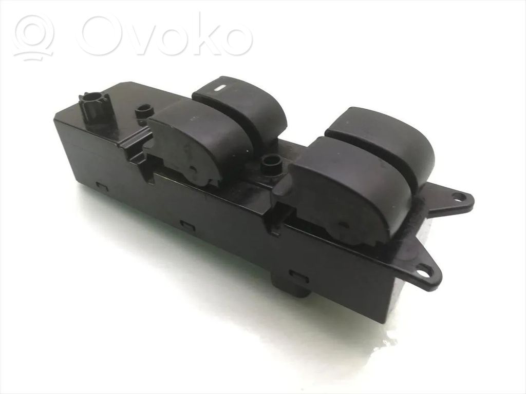 Mitsubishi Lancer X Interruptor del elevalunas eléctrico 