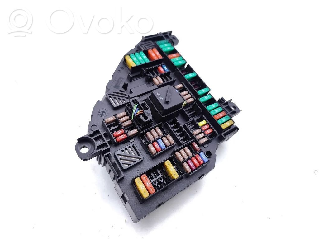 BMW 5 F10 F11 Fuse module 