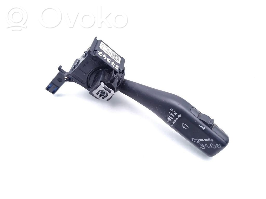 Volkswagen Tiguan Wiper control stalk 
