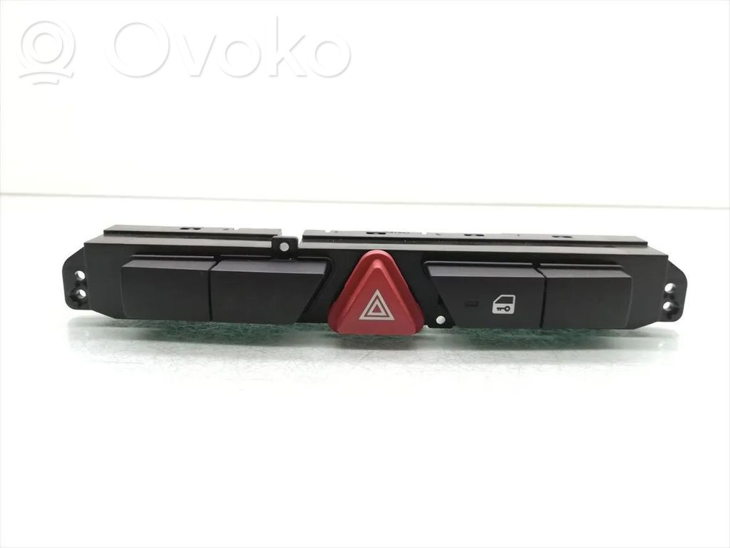 KIA Ceed Hazard light switch 