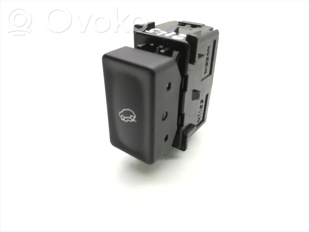 Renault Koleos I Suspension ride height/mode switch 
