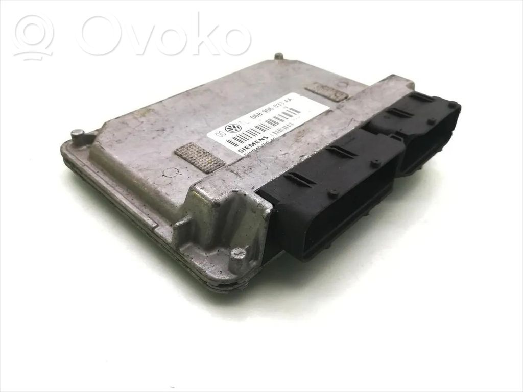 Volkswagen PASSAT B5.5 Engine control unit/module 