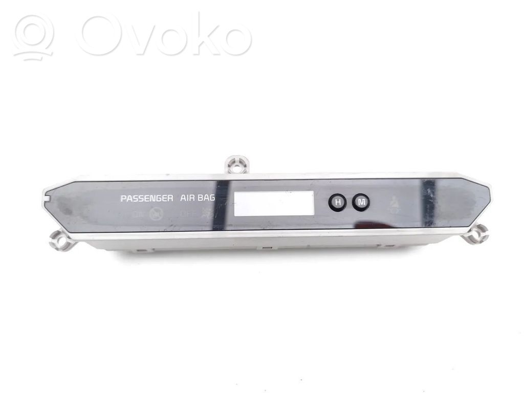 KIA Sorento Ekrāns / displejs / mazais ekrāns 