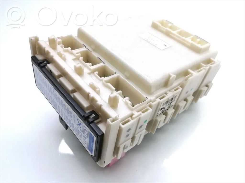 Toyota Prius (XW20) Ramka / Moduł bezpieczników 