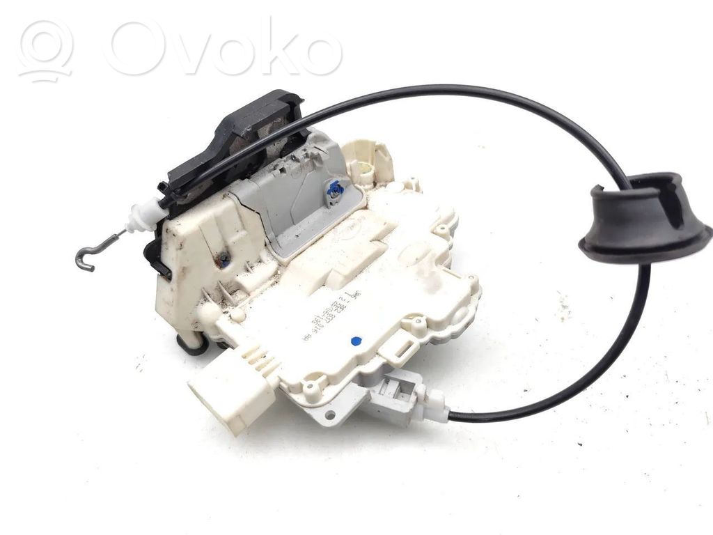 Audi A4 S4 B7 8E 8H Etuoven lukko 