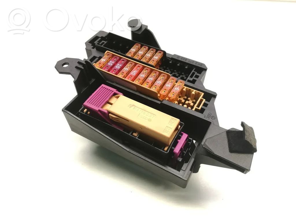 Audi A4 S4 B8 8K Sulakemoduuli 