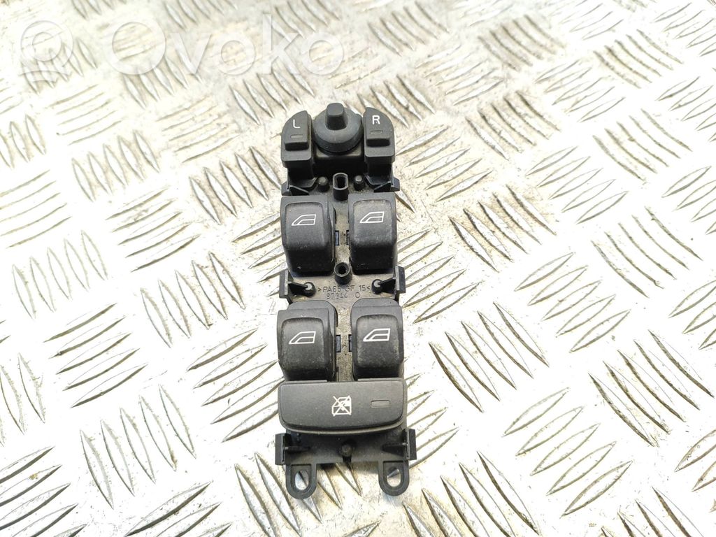 Volvo XC70 Electric window control switch 