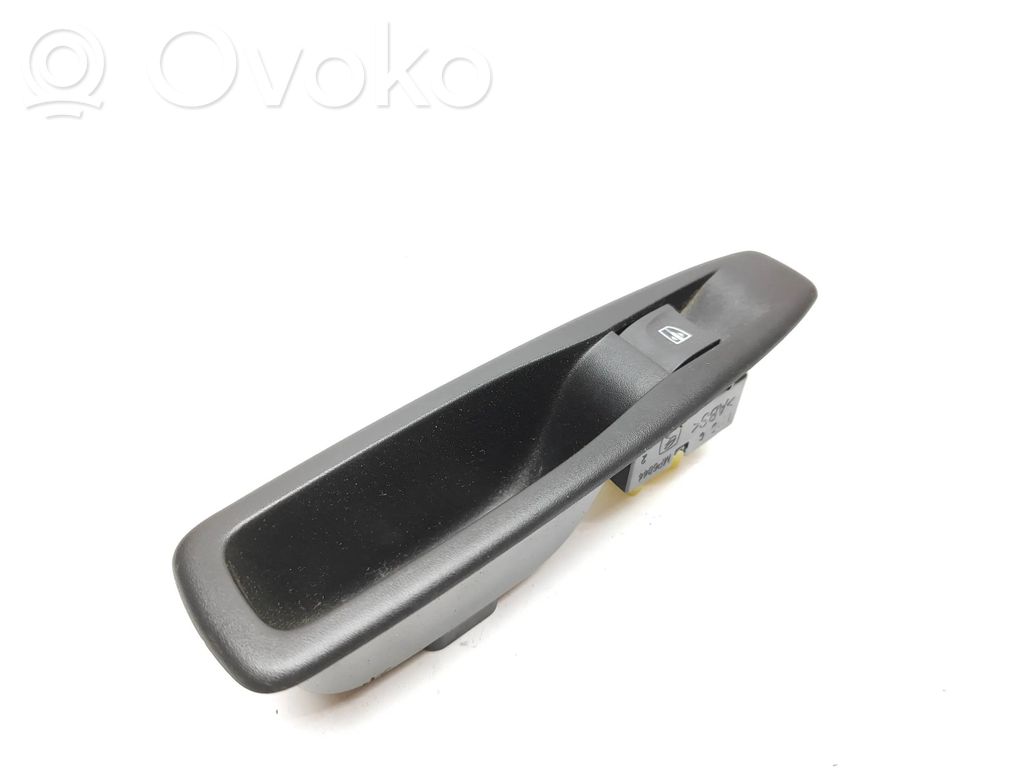 Renault Captur Electric window control switch 