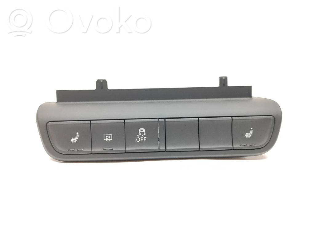 Audi A1 Seat heating switch 