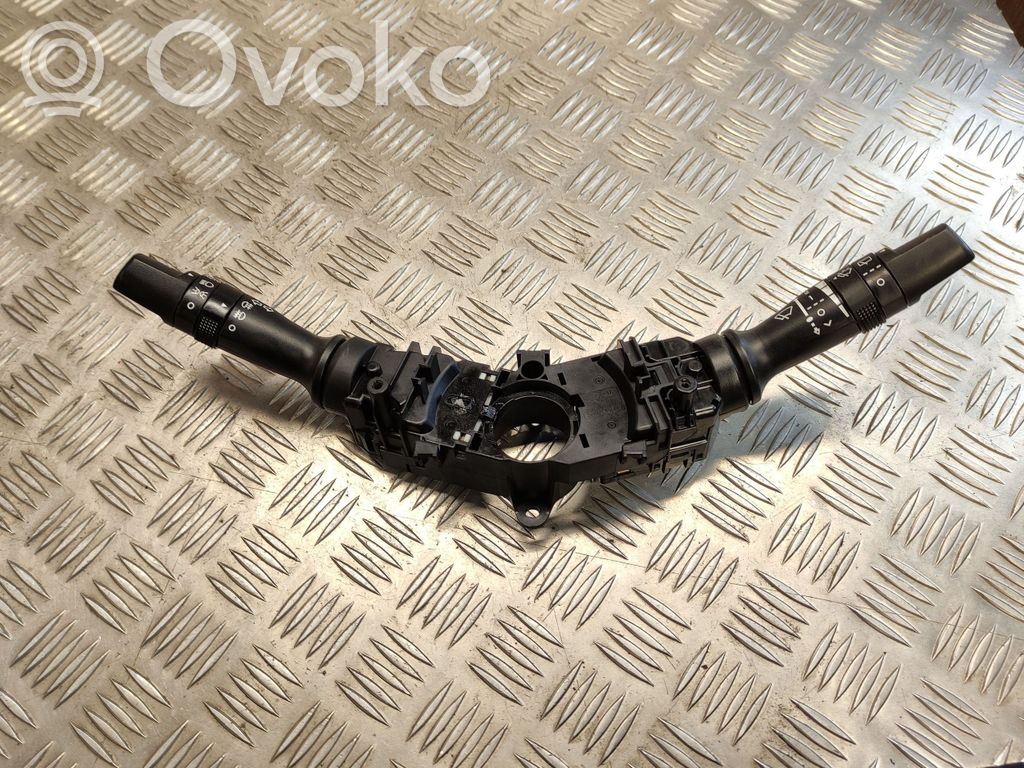 Hyundai ix20 Wiper turn signal indicator stalk/switch 