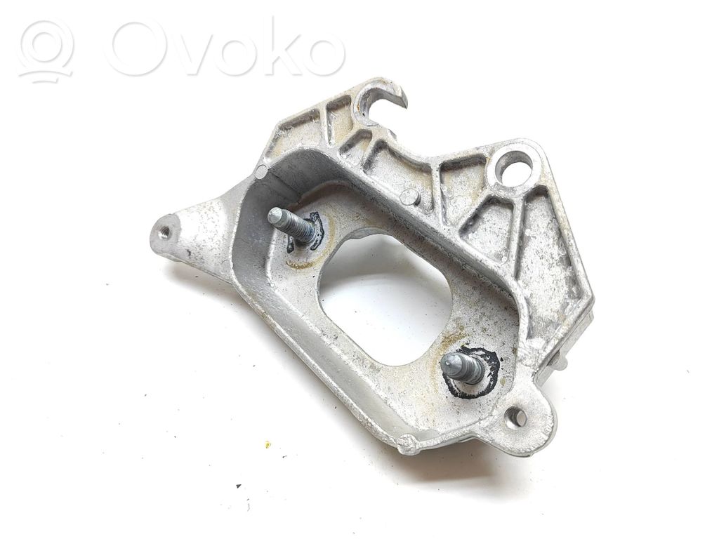 Renault Clio V Gearbox mounting bracket 