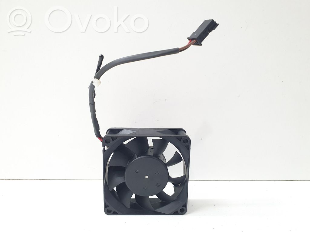 BMW 6 F12 F13 Engine control unit/module fan 