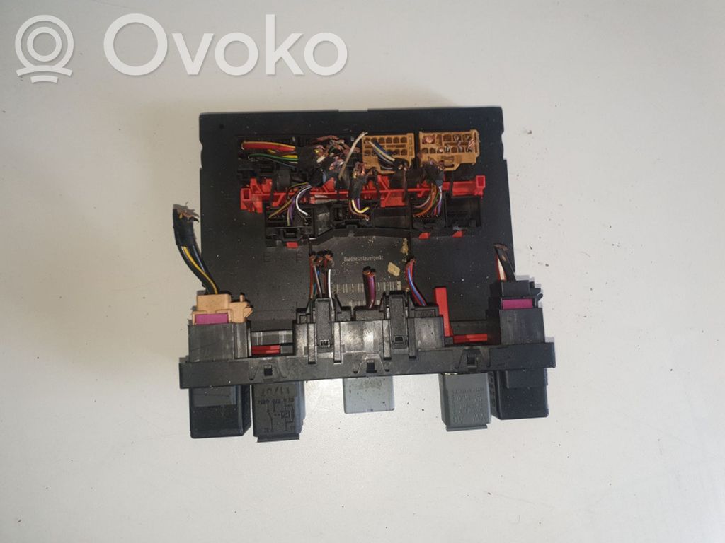 Volkswagen PASSAT B6 Comfort/convenience module 