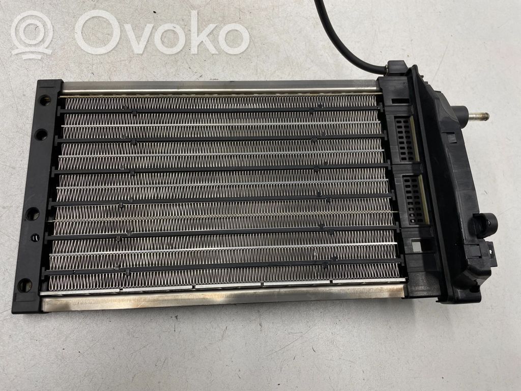 BMW 1 E81 E87 Elektrinis salono pečiuko radiatorius 