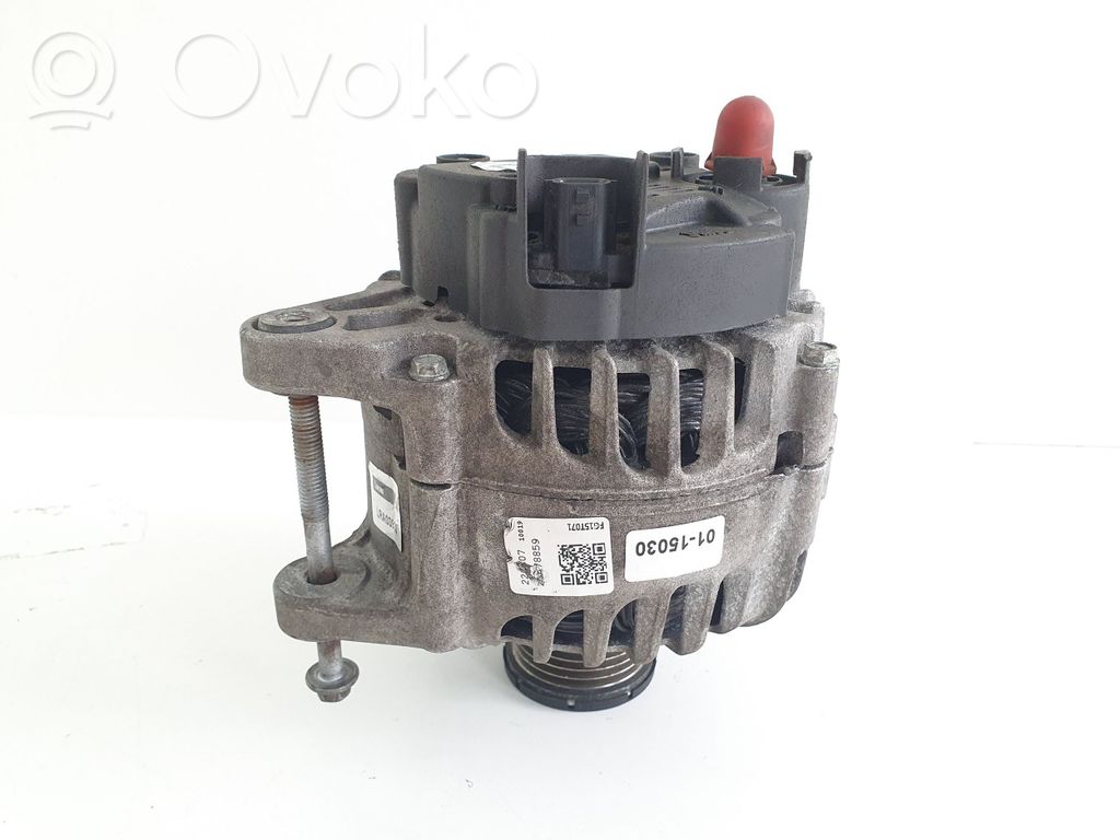 Opel Vivaro Generatore/alternatore 