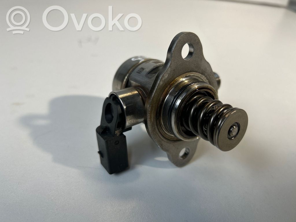 Audi Q3 F3 Fuel injection high pressure pump 