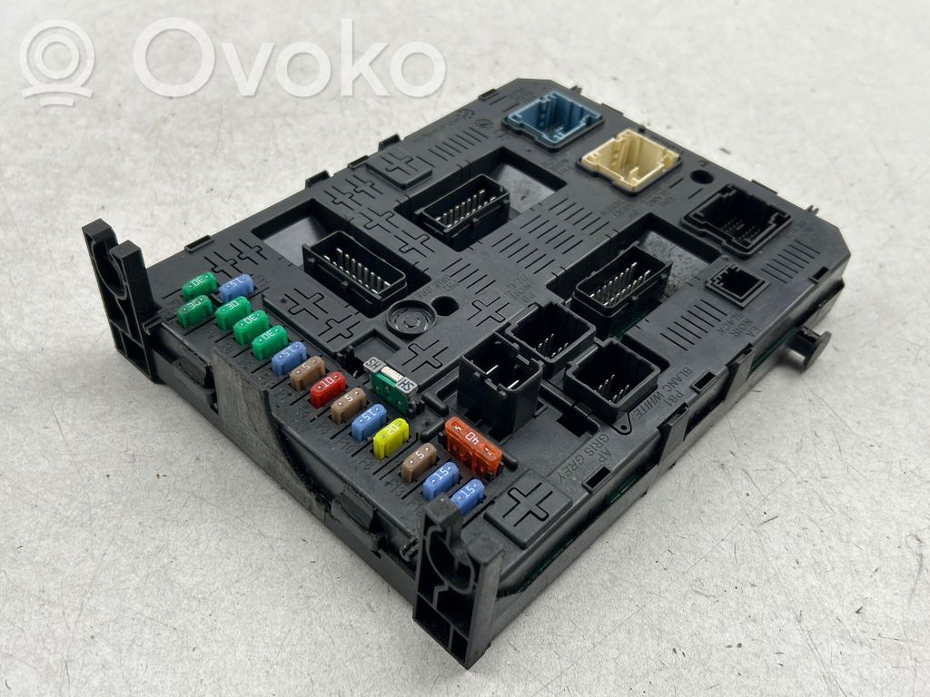 Citroen C4 Grand Picasso Fuse module 