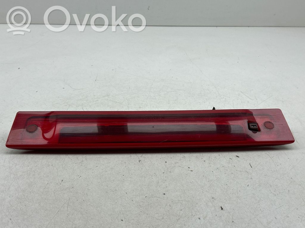 Volvo XC90 Third/center stoplight 
