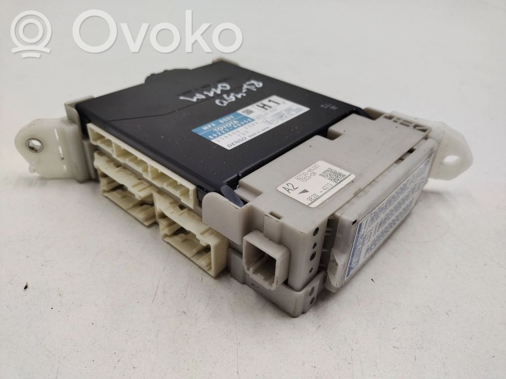 Lexus RX 450H Fuse module 