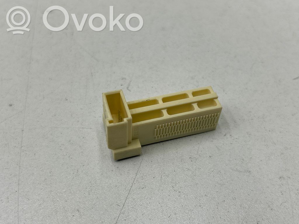 BMW 2 G42 Brake pedal sensor switch 