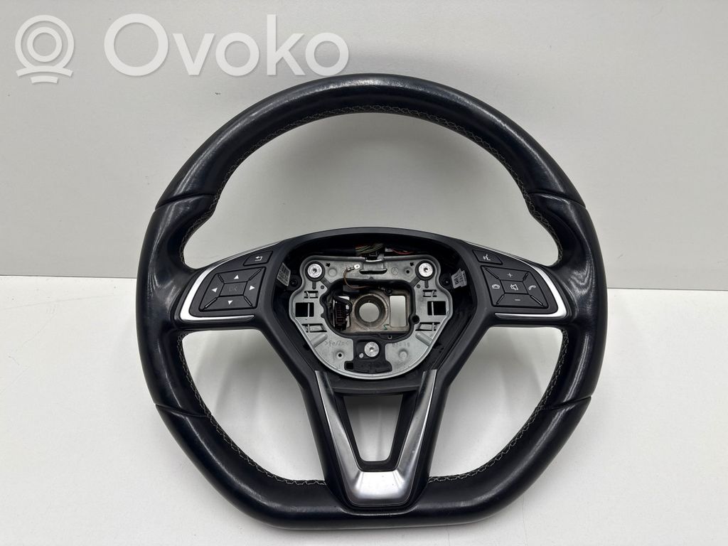 Infiniti Q30 Volante 