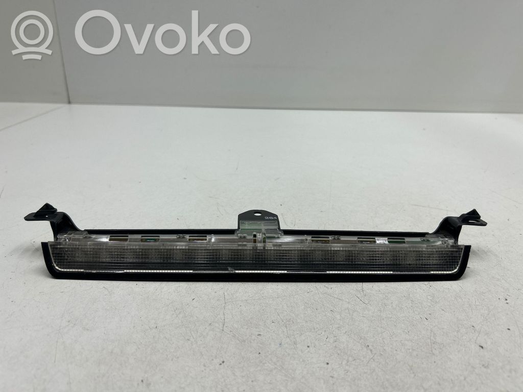 Volvo V70 Third/center stoplight 