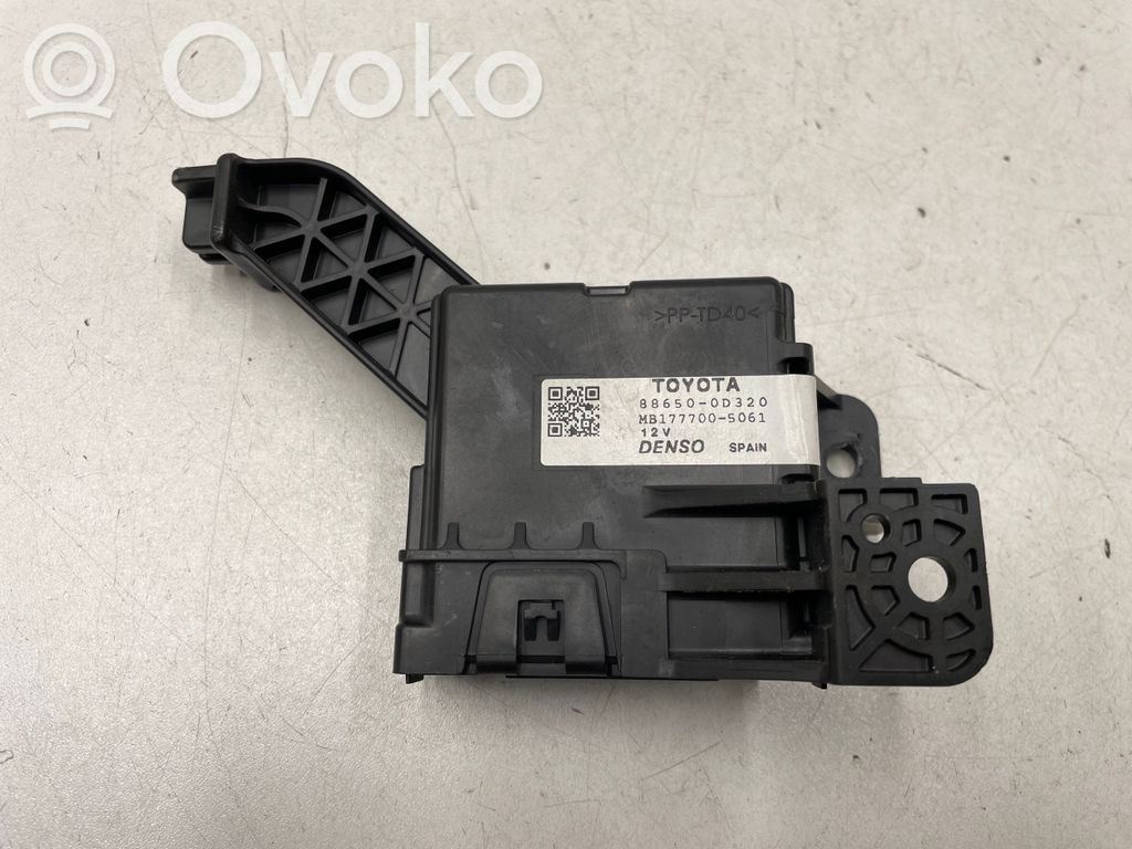 Toyota Yaris Air conditioning/heating control unit 