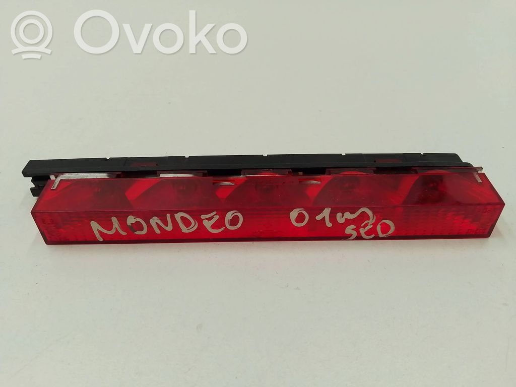 Ford Focus Third/center stoplight 