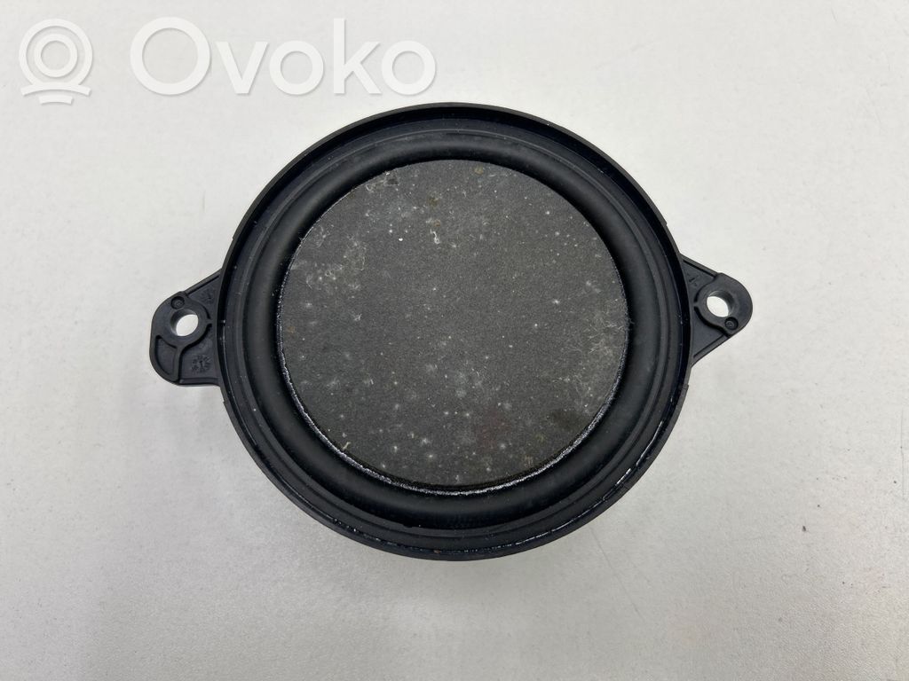 Audi Q3 F3 Front door speaker 