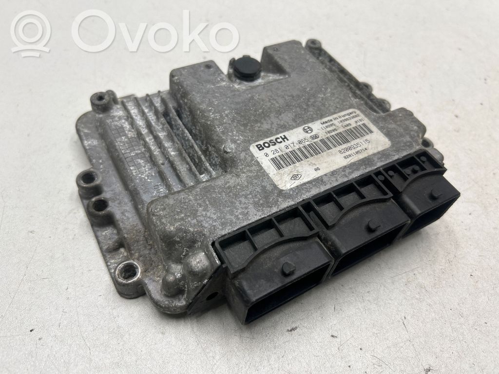 Opel Vivaro Engine control unit/module 