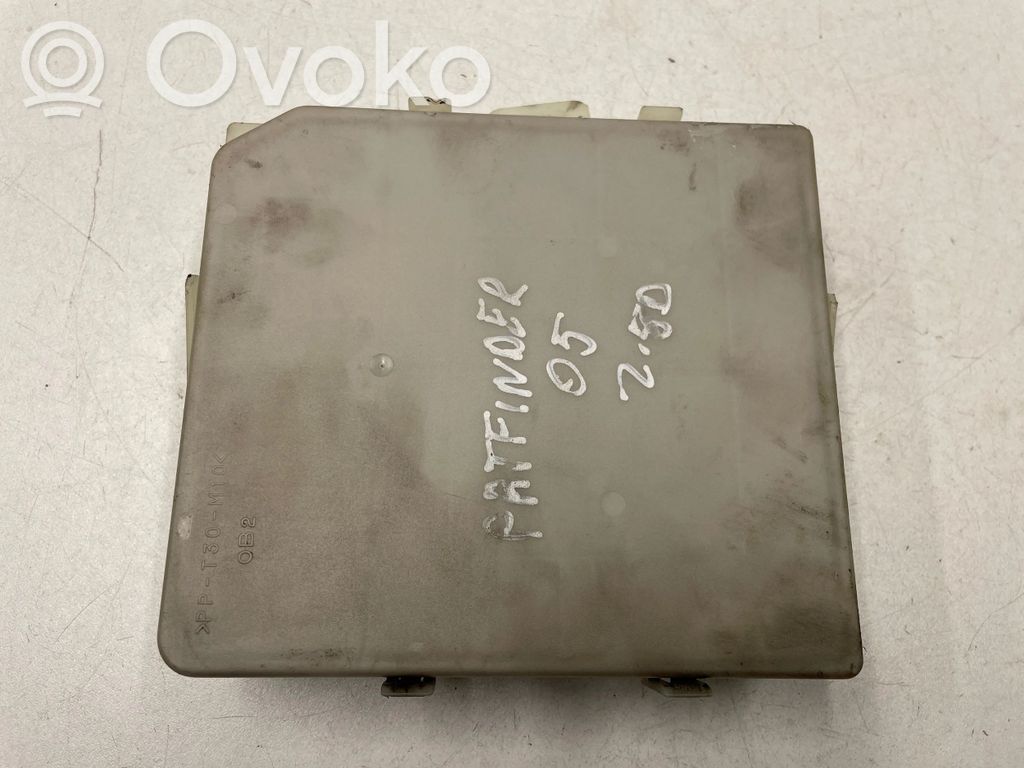 Nissan Pathfinder R51 Fuse module 